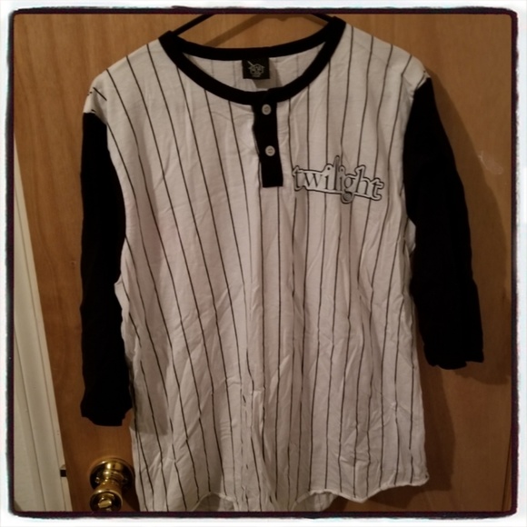 Hot Topic Tops - Twilight Baseball Shirt